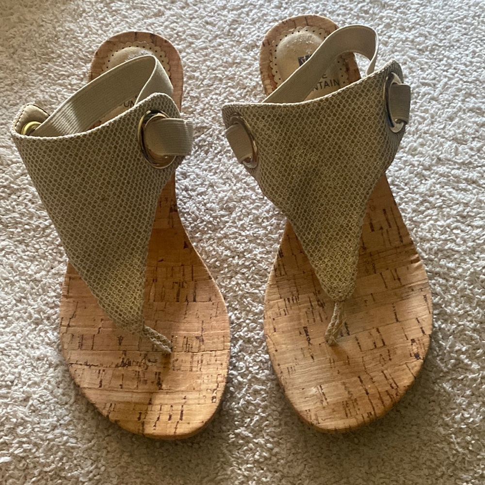 White Mountain Wedge shoes